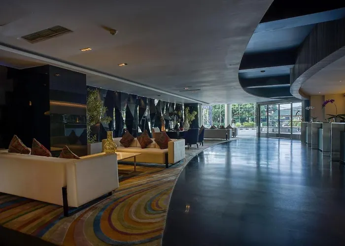 ARTOTEL TS Suites Surabaya